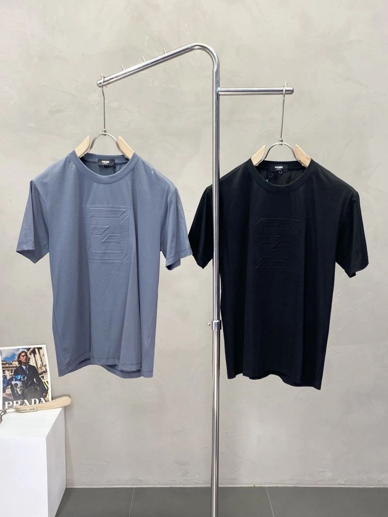 Flexible Fendi T-Shirts 121932