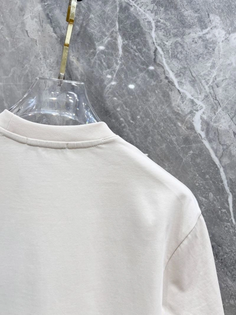 Fendi T-Shirts FashionForward 121916
