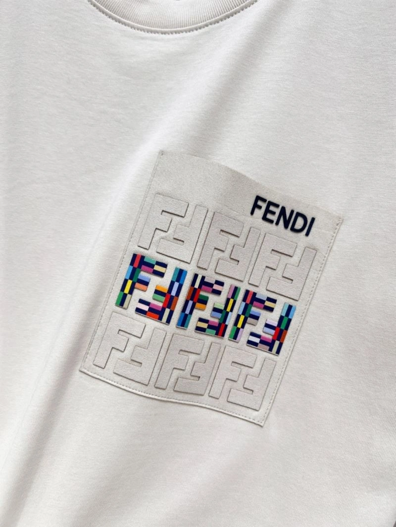 Fendi T-Shirts FashionForward 121916
