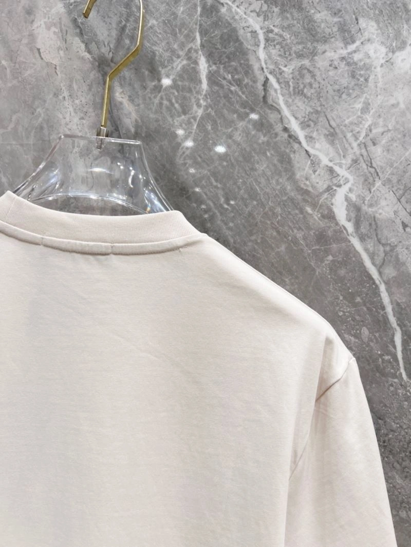 Elegant Fendi T-Shirts 121900