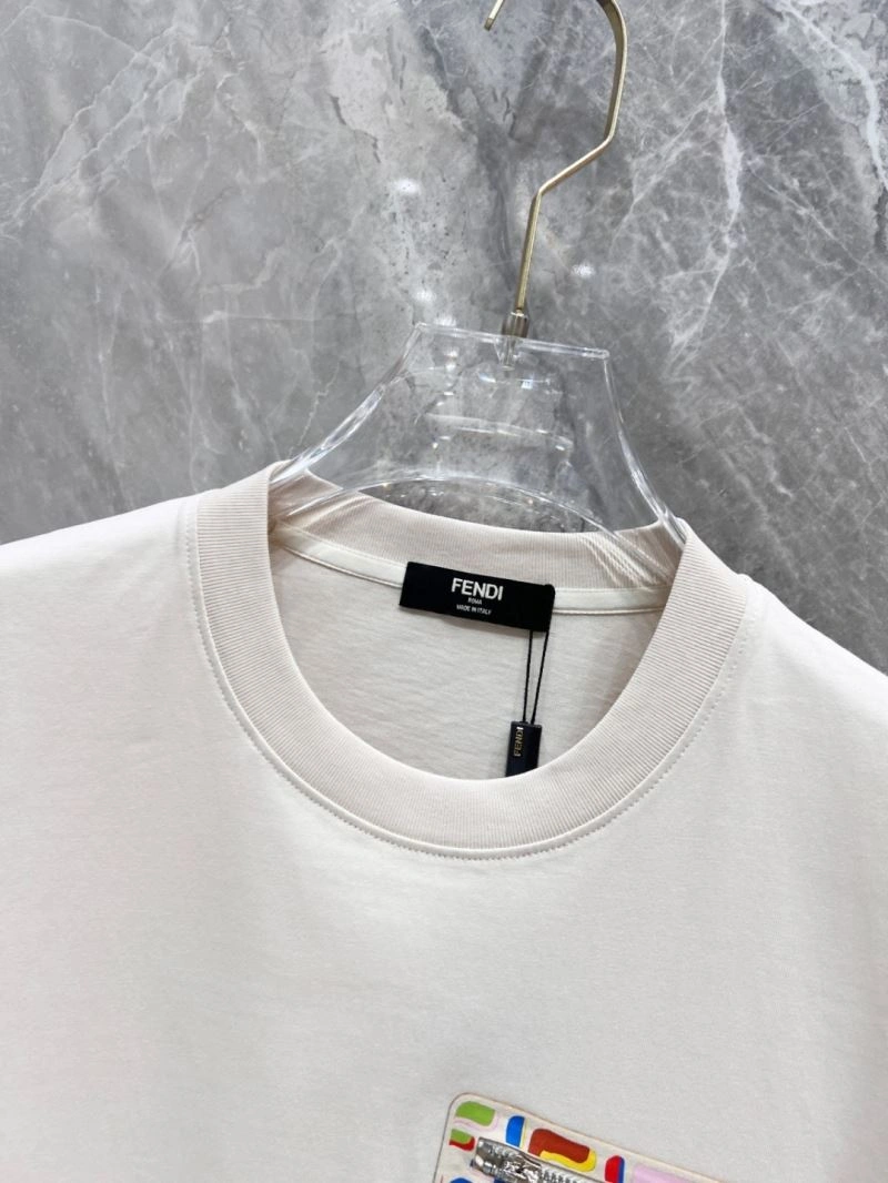 Elegant Fendi T-Shirts 121900