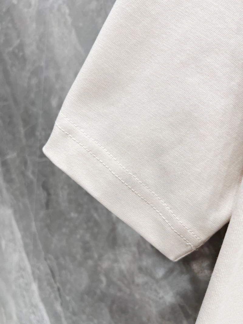 Elegant Fendi T-Shirts 121900