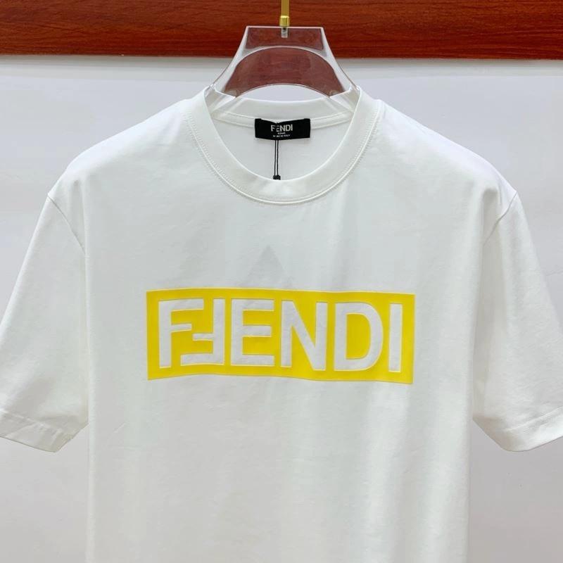Fendi T-Shirts UrbanStyle 121928