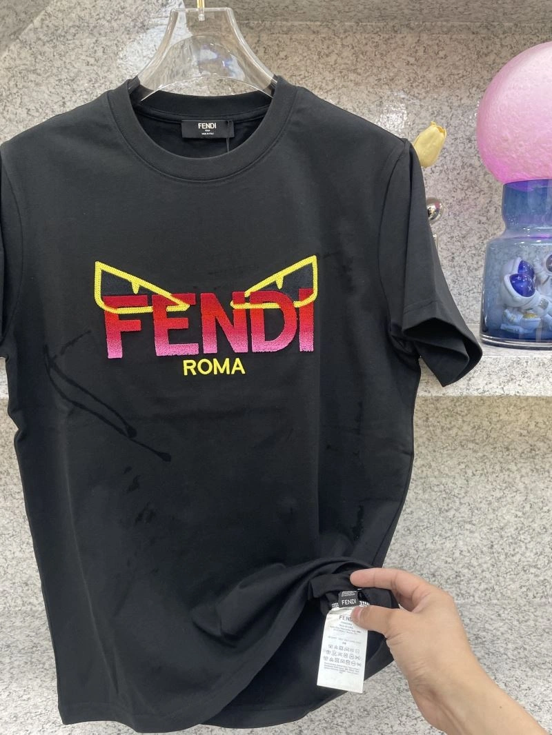Fendi T-Shirts Comfortable 121913