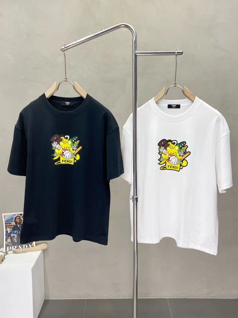 ComfortFit Fendi T-Shirts 121921