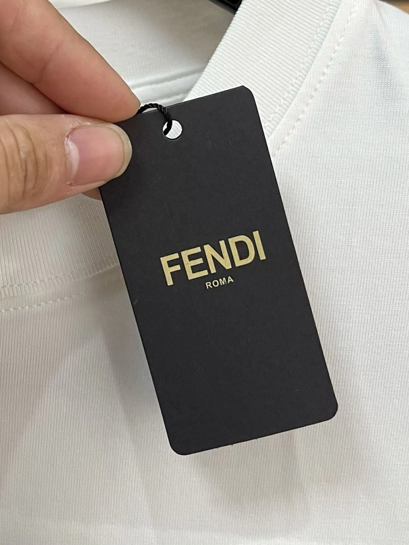 Versatile Fendi T-Shirts 121909