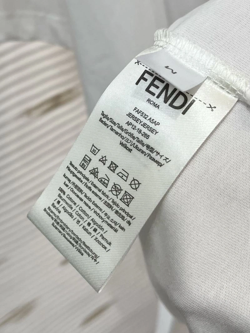 Versatile Fendi T-Shirts 121909
