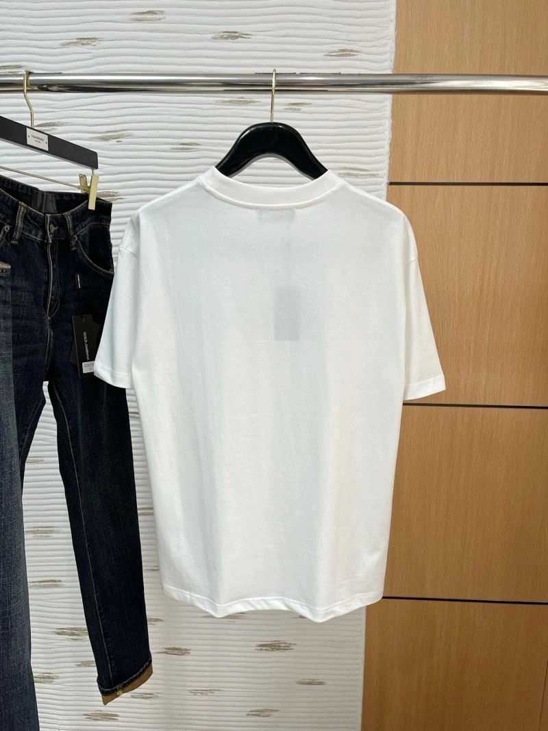 Versatile Fendi T-Shirts 121909