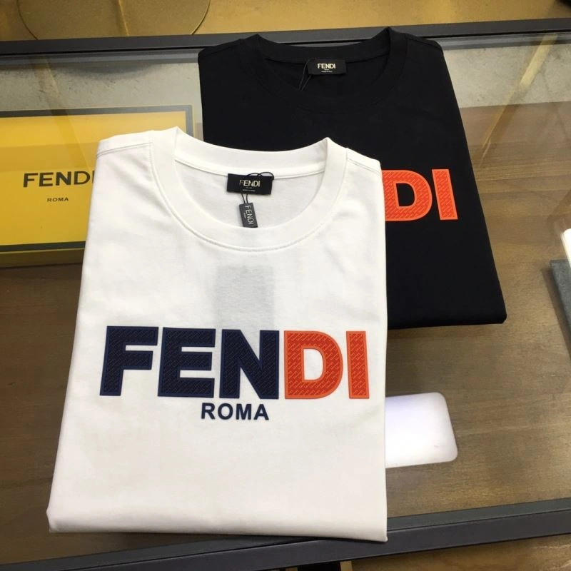 Compact Fendi T-Shirts 121897