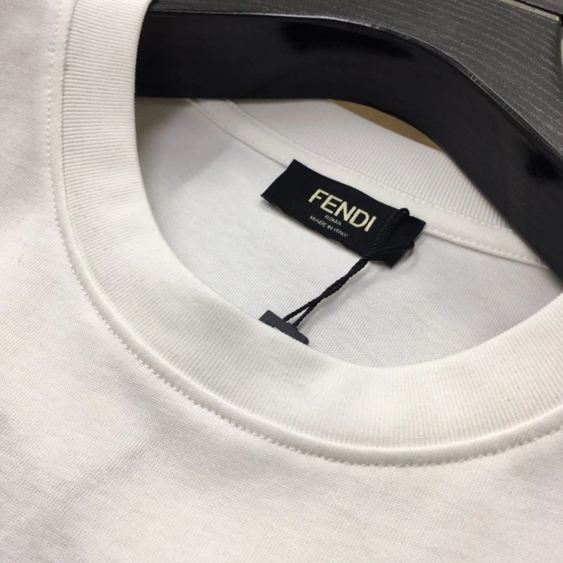 Compact Fendi T-Shirts 121897