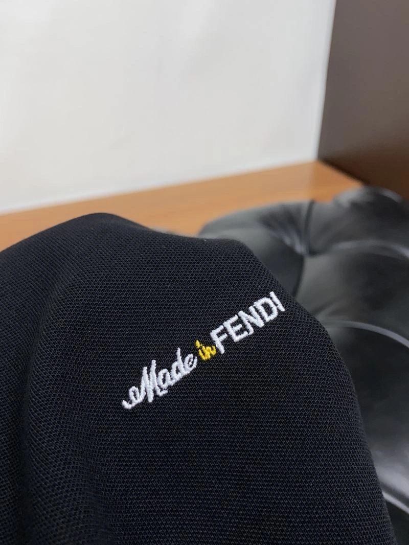 RelaxedFit Fendi T-Shirts 121868