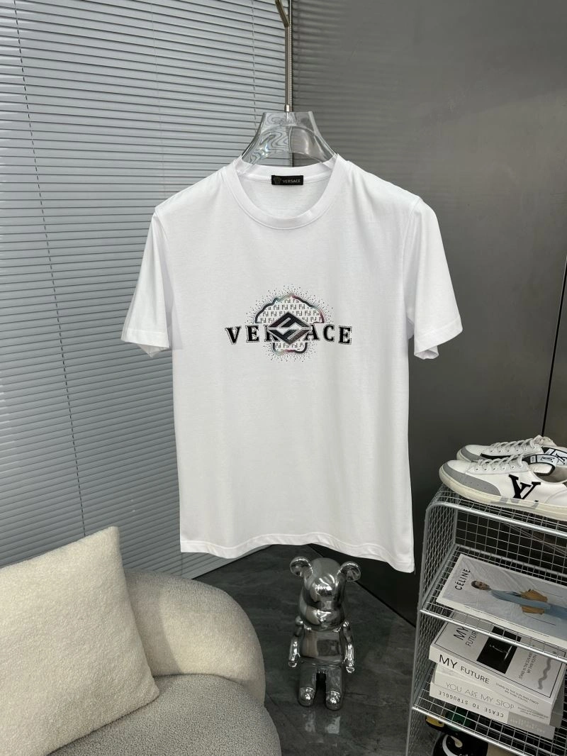 AllSeason Fendi T-Shirts 121867