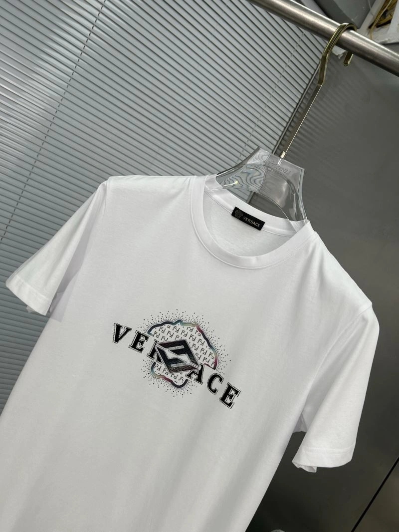 AllSeason Fendi T-Shirts 121867