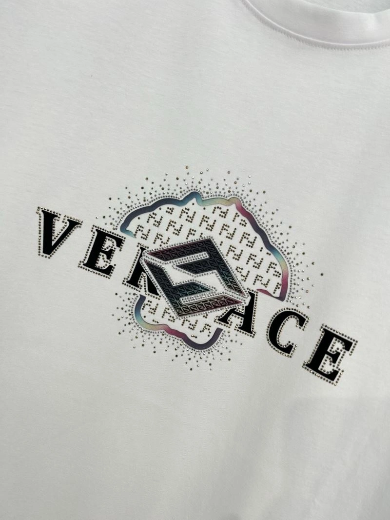 AllSeason Fendi T-Shirts 121867