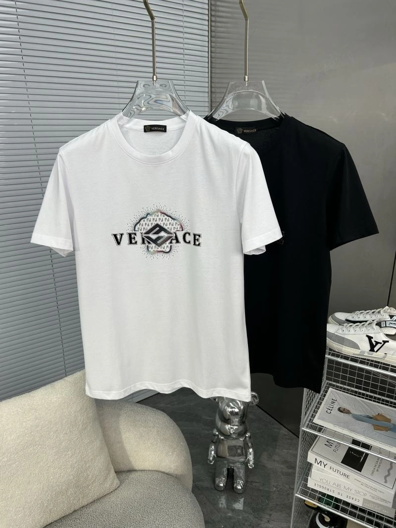 AllSeason Fendi T-Shirts 121867