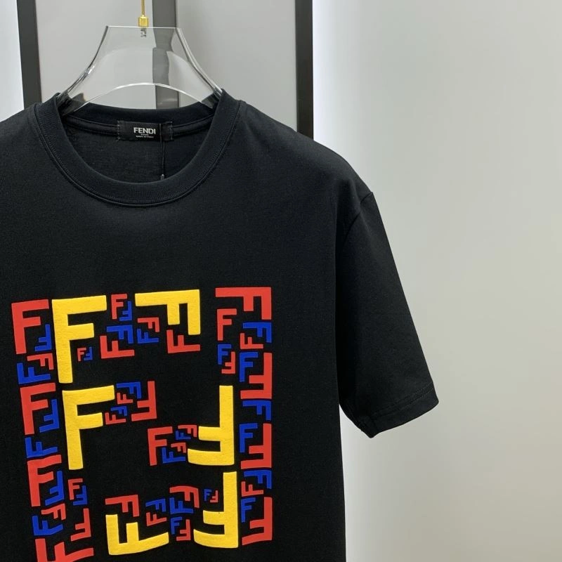 Fendi T-Shirts Unisex 121877