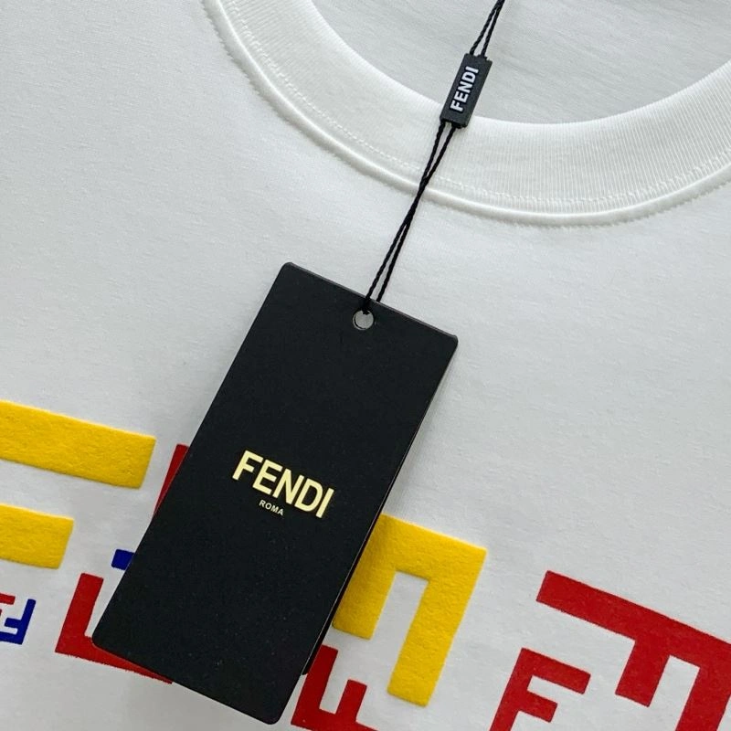Fendi T-Shirts Comfortable 121873