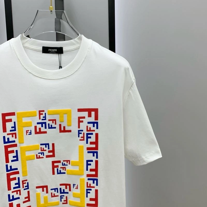 Fendi T-Shirts Comfortable 121873