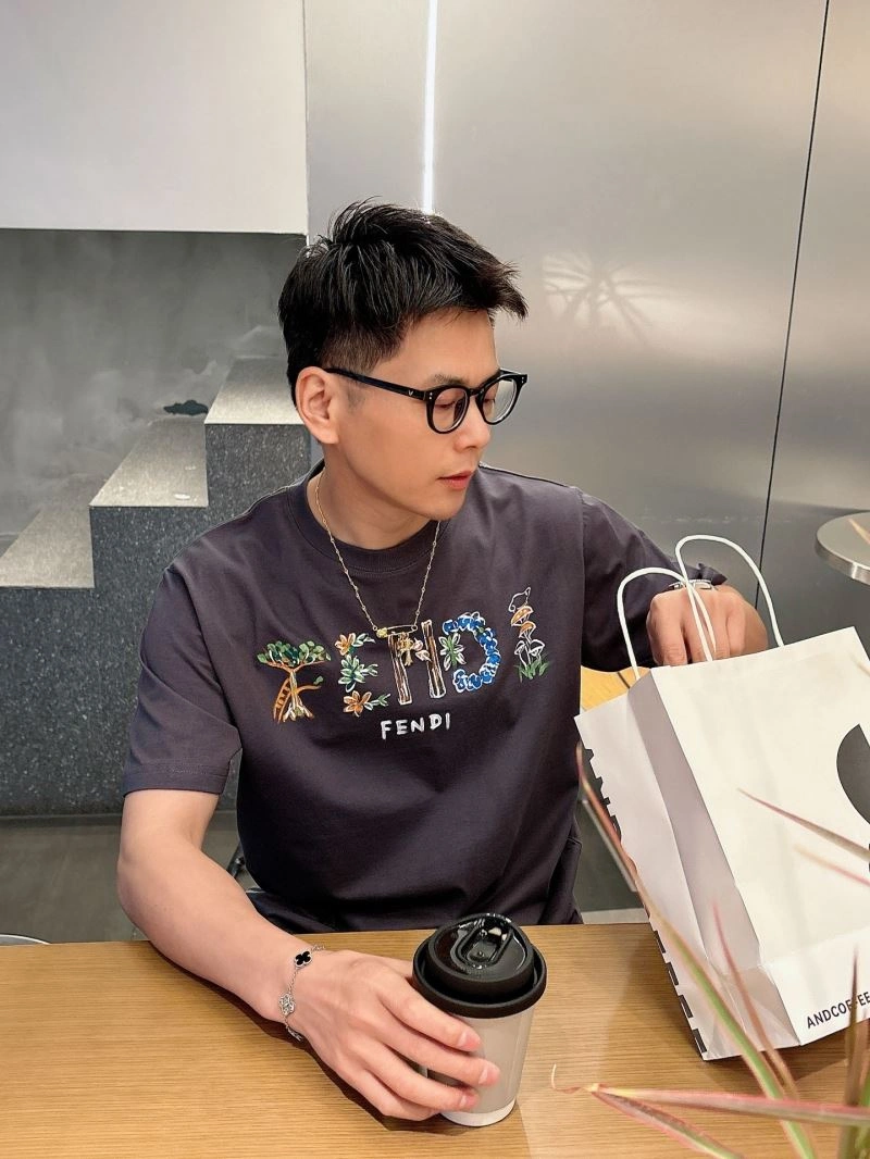 SoftTouch Fendi T-Shirts 121705