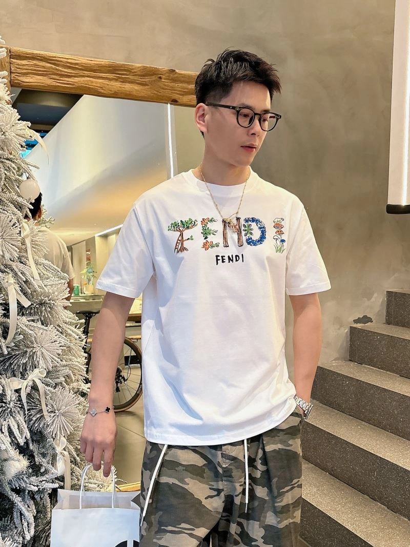 Seasonal Fendi T-Shirts 121711