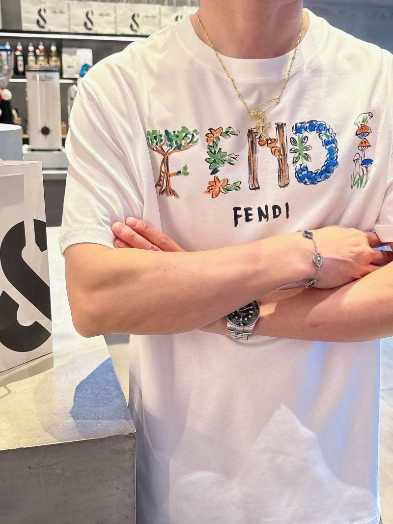Seasonal Fendi T-Shirts 121711