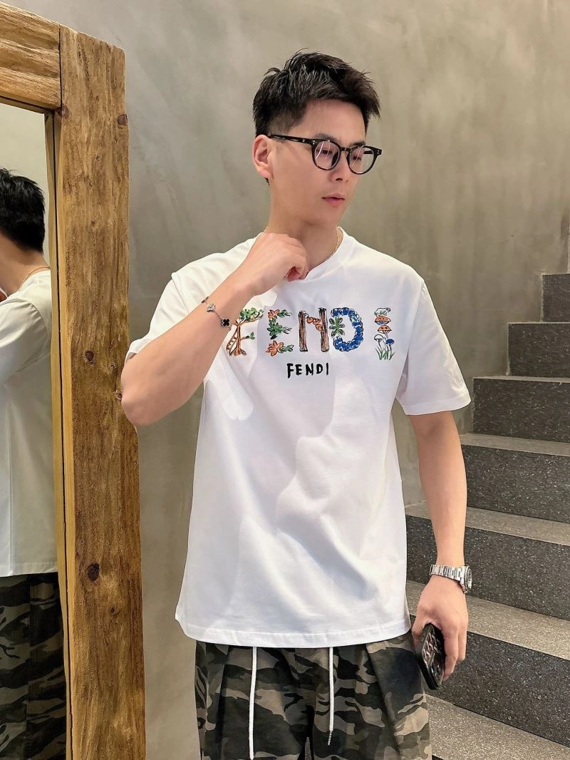 Seasonal Fendi T-Shirts 121711