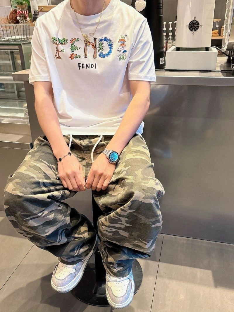 Seasonal Fendi T-Shirts 121711