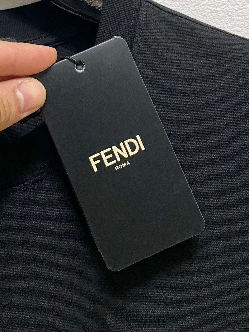Fendi T-Shirts Soft 121699