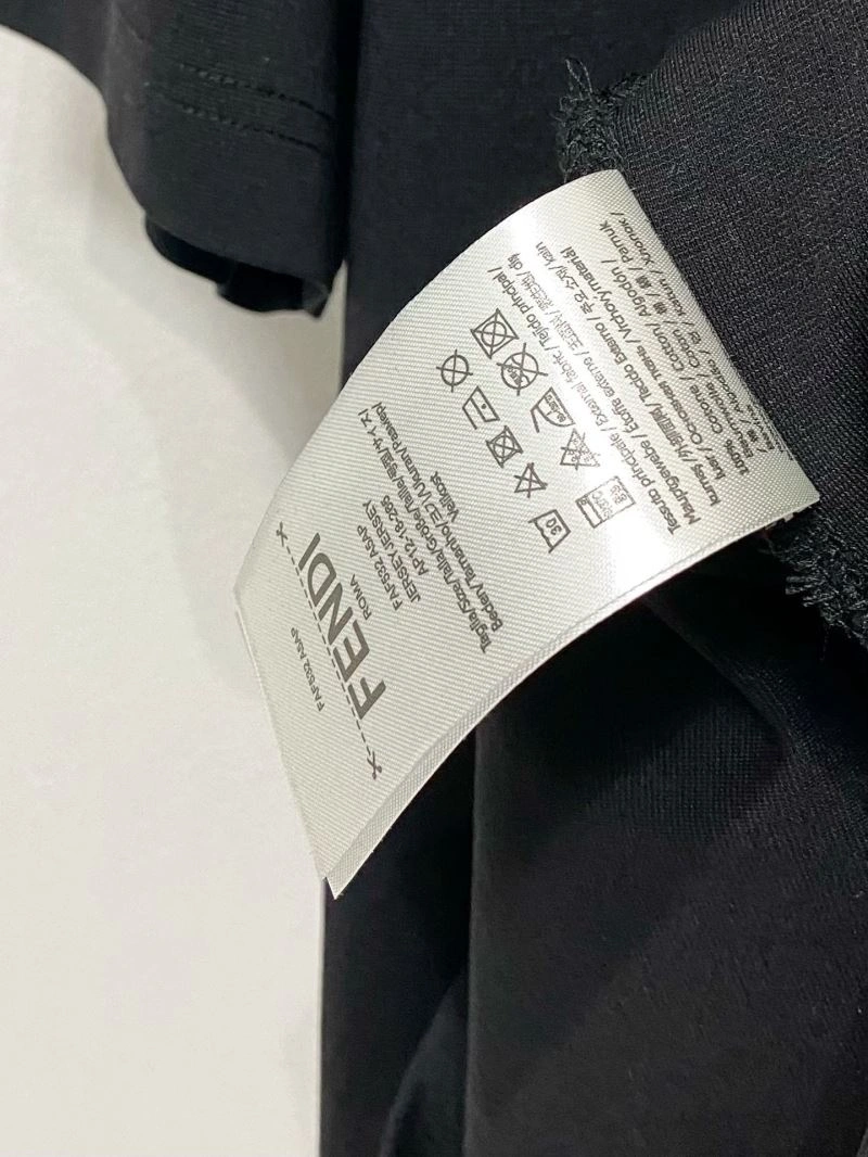 Fendi T-Shirts Soft 121699