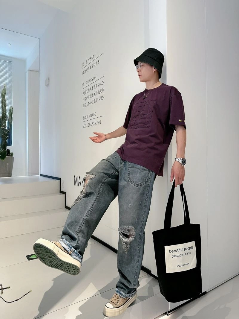 Timeless Fendi T-Shirts 121722