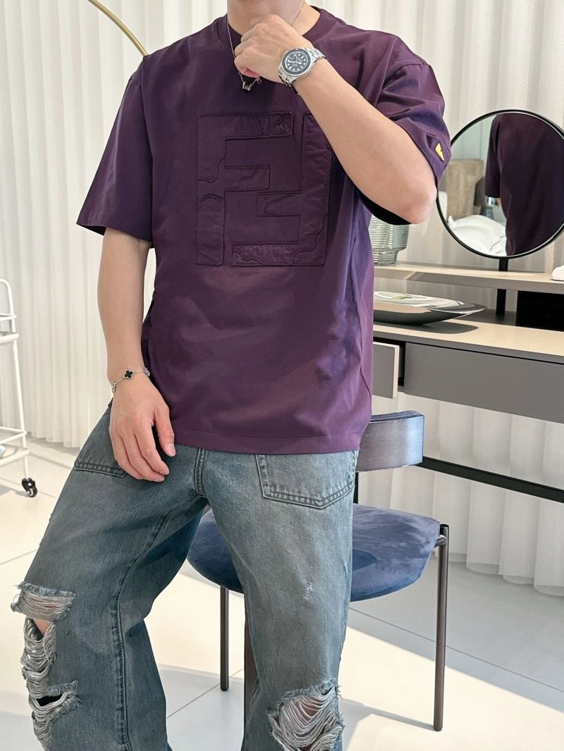 Timeless Fendi T-Shirts 121722
