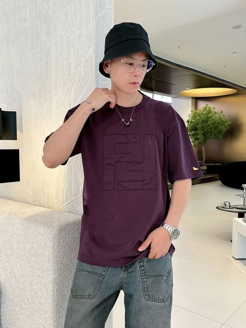 Timeless Fendi T-Shirts 121722