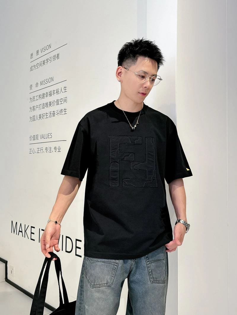 Lightweight Fendi T-Shirts 121692