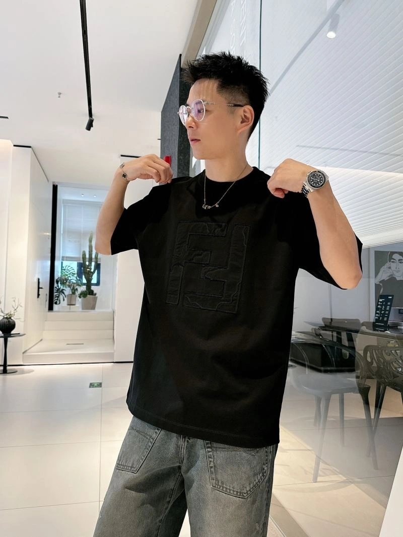 Lightweight Fendi T-Shirts 121692
