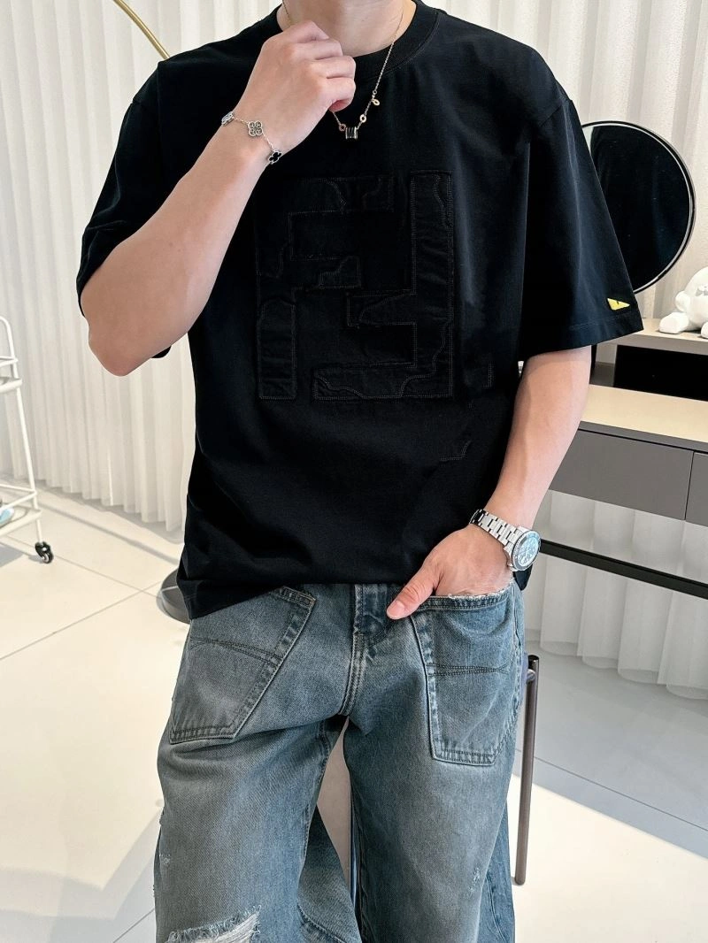 Lightweight Fendi T-Shirts 121692