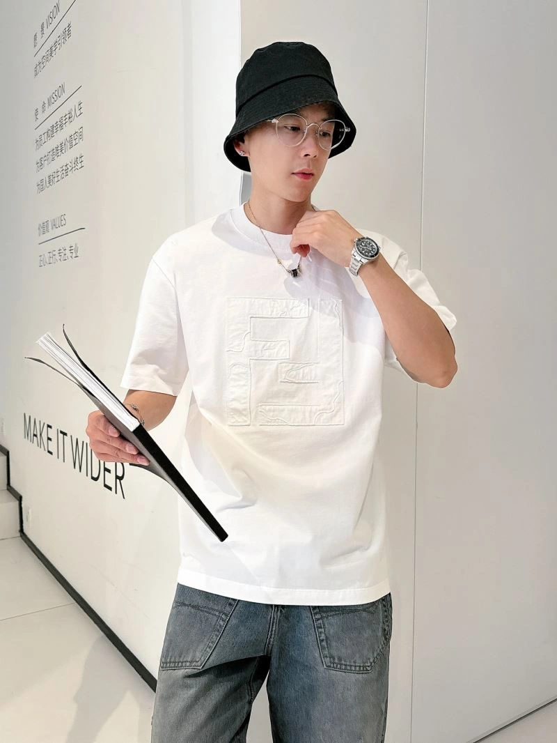 Fendi T-Shirts Timeless 121719