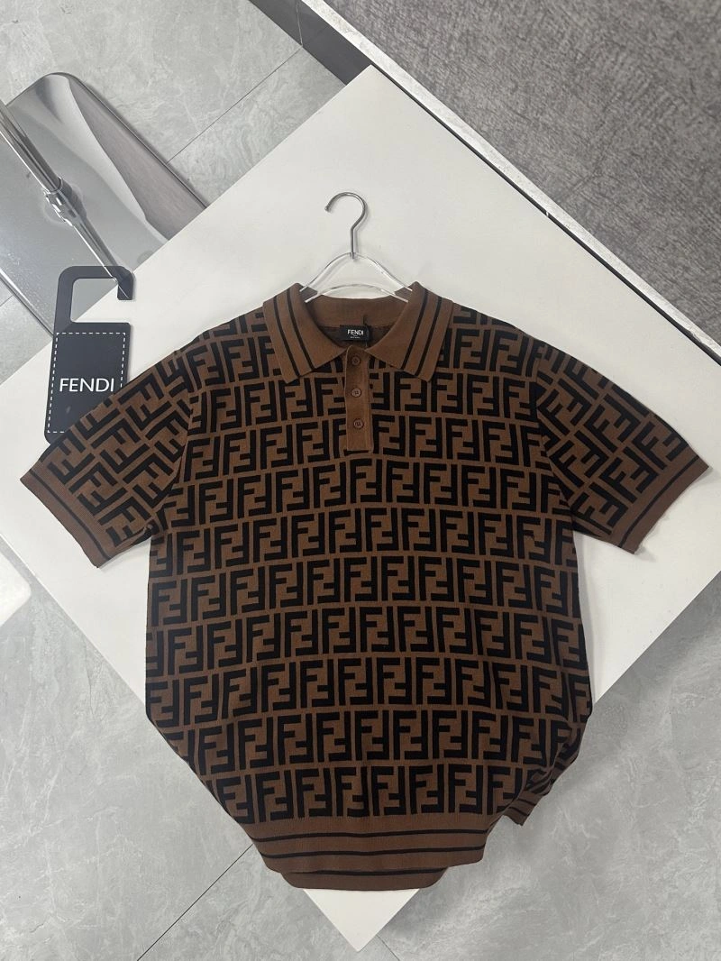 Fendi T-Shirts Sleek 121666