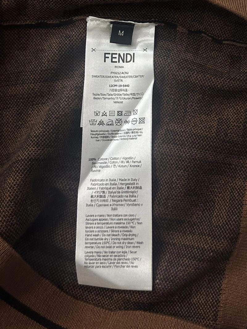 Fendi T-Shirts Sleek 121666