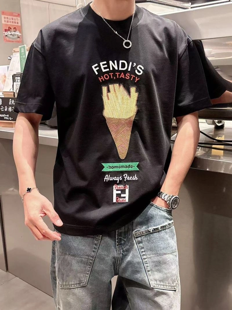AllSeason Fendi T-Shirts 121650
