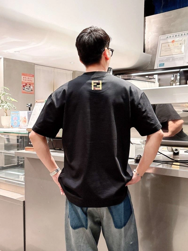 AllSeason Fendi T-Shirts 121650