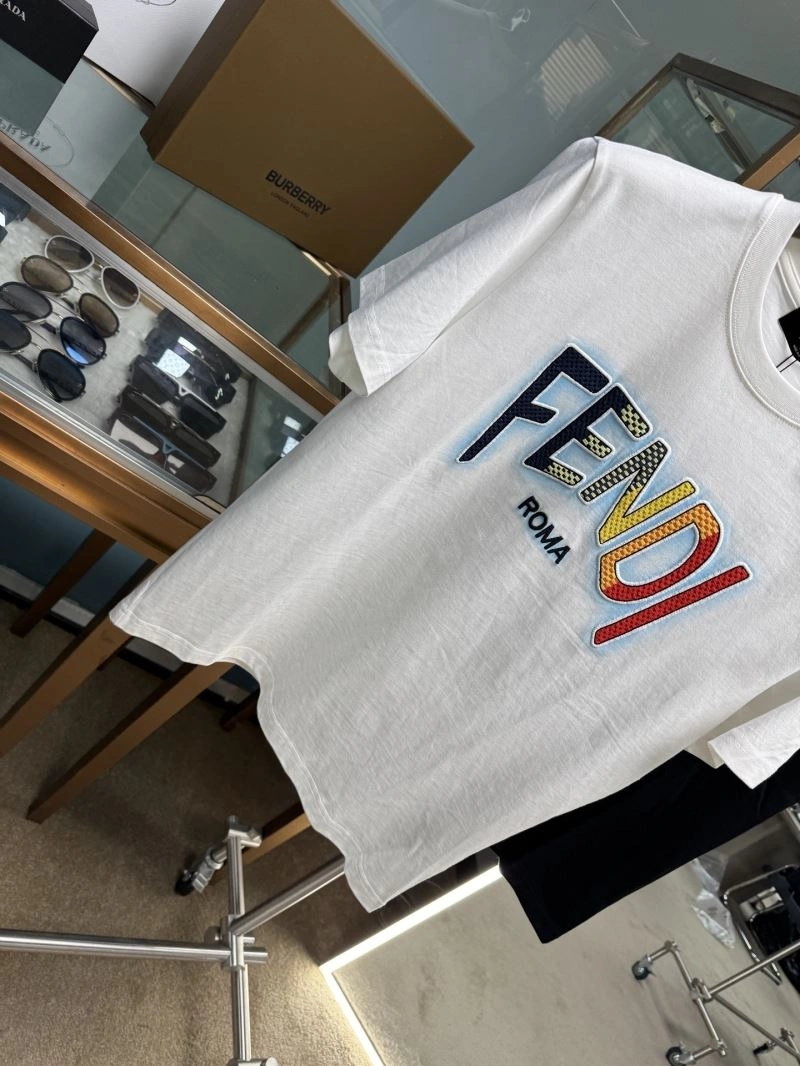 Lightweight Fendi T-Shirts 121645