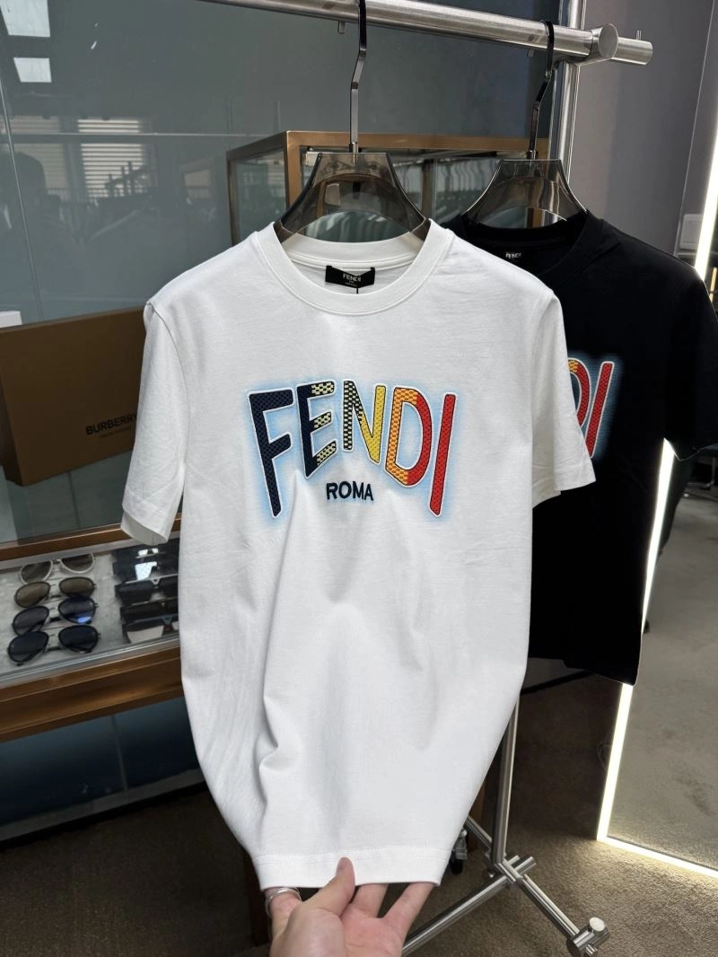 Lightweight Fendi T-Shirts 121645