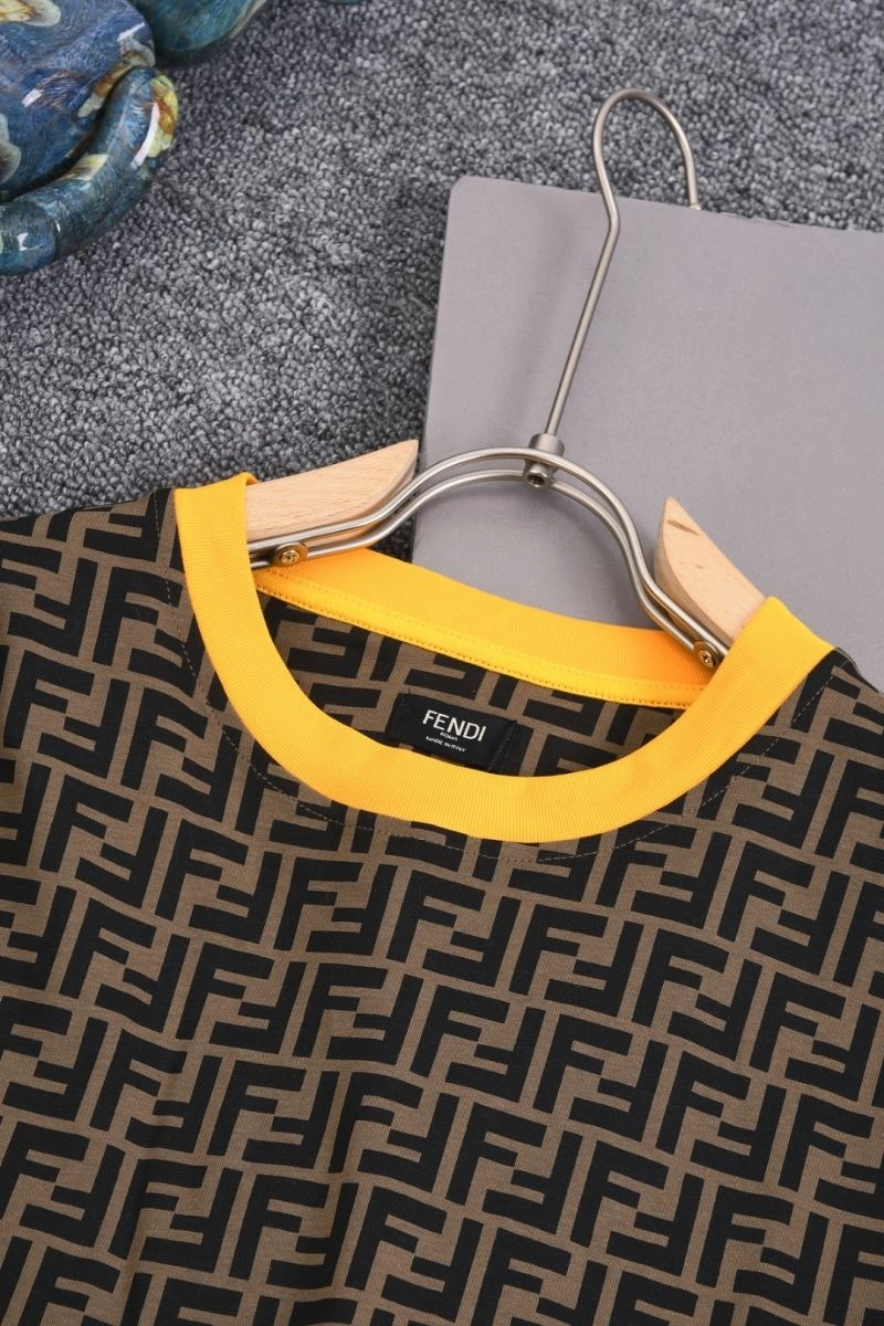 Fendi T-Shirts WrinkleFree 121639