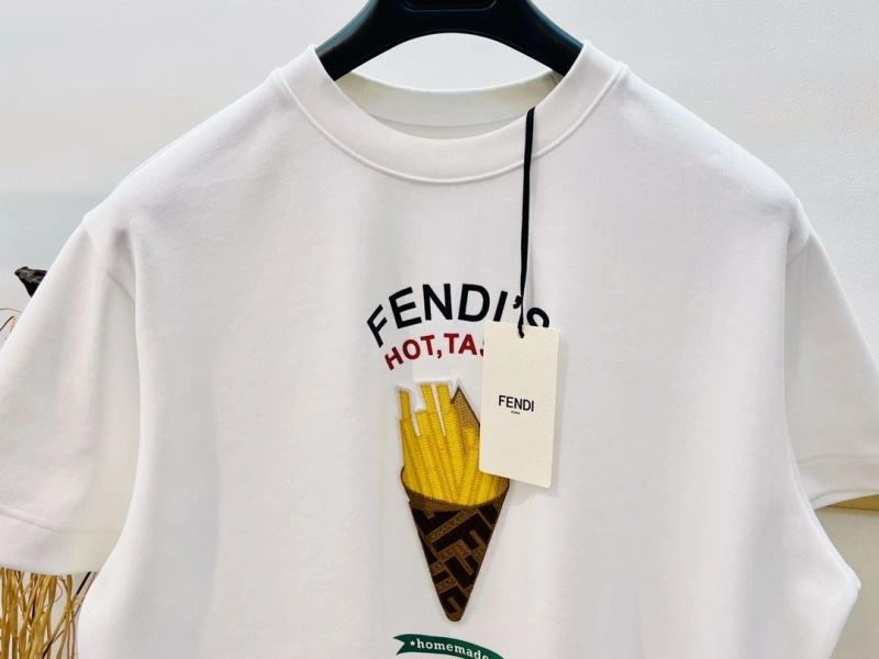 Modern Fendi T-Shirts 121610