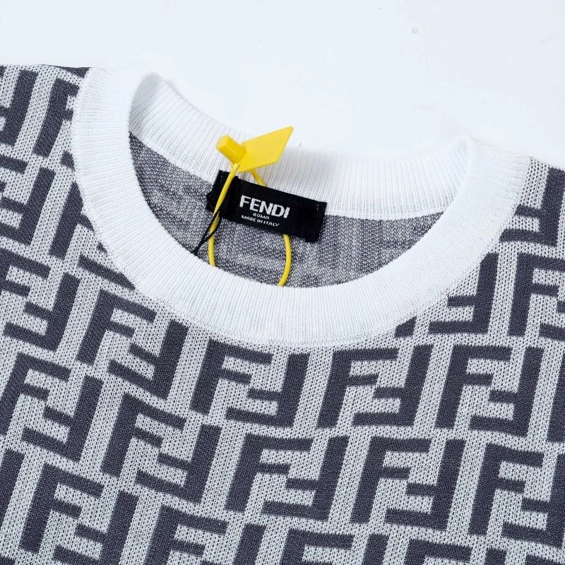 Fendi T-Shirts Lightweight 121608