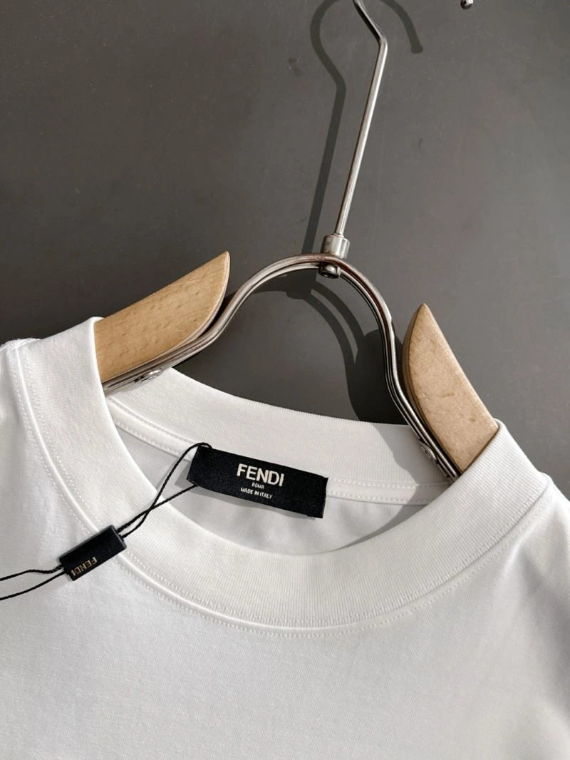Fendi T-Shirts Original 121458