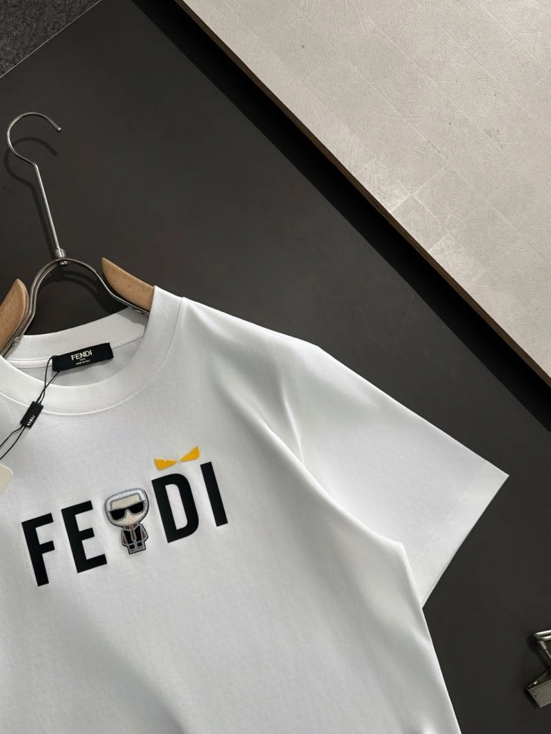 Fendi T-Shirts Original 121458