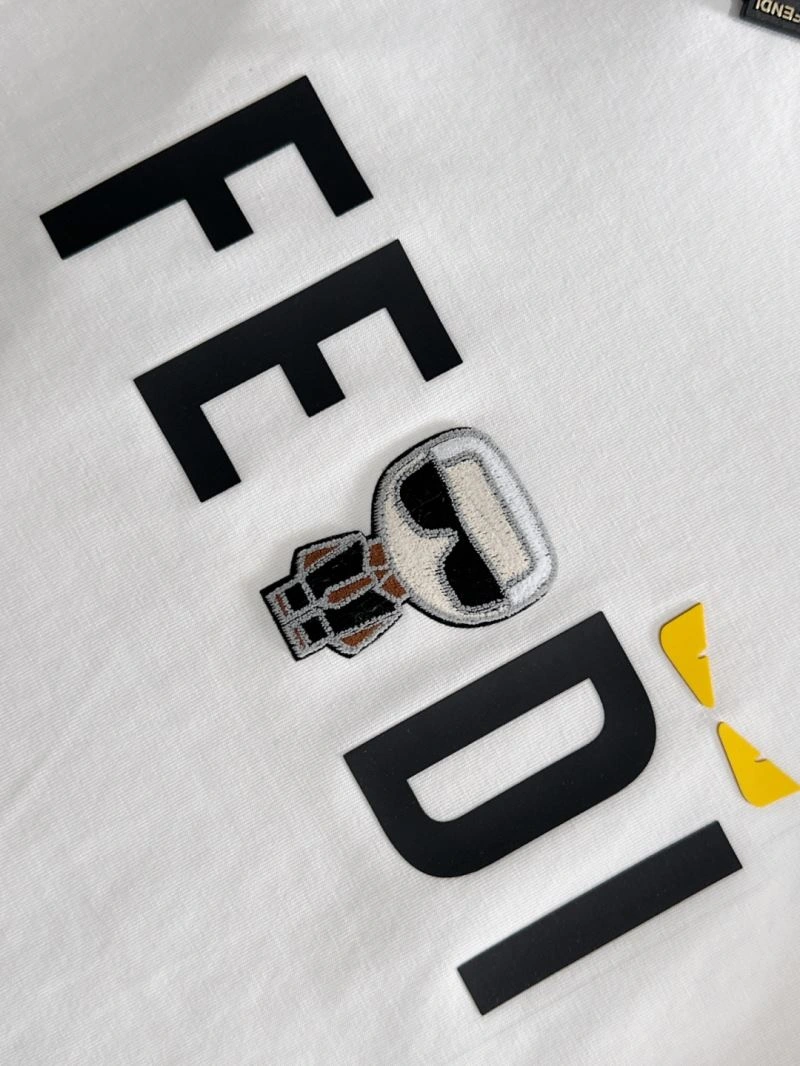 Fendi T-Shirts Original 121458