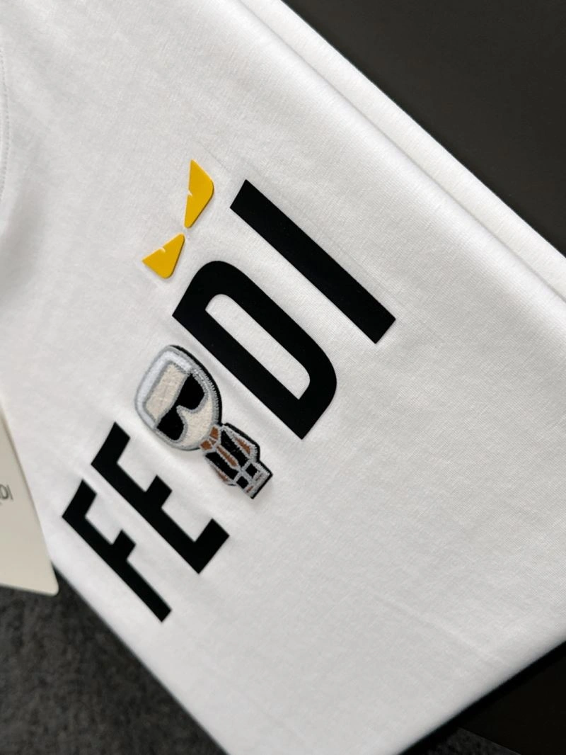 Fendi T-Shirts Original 121458