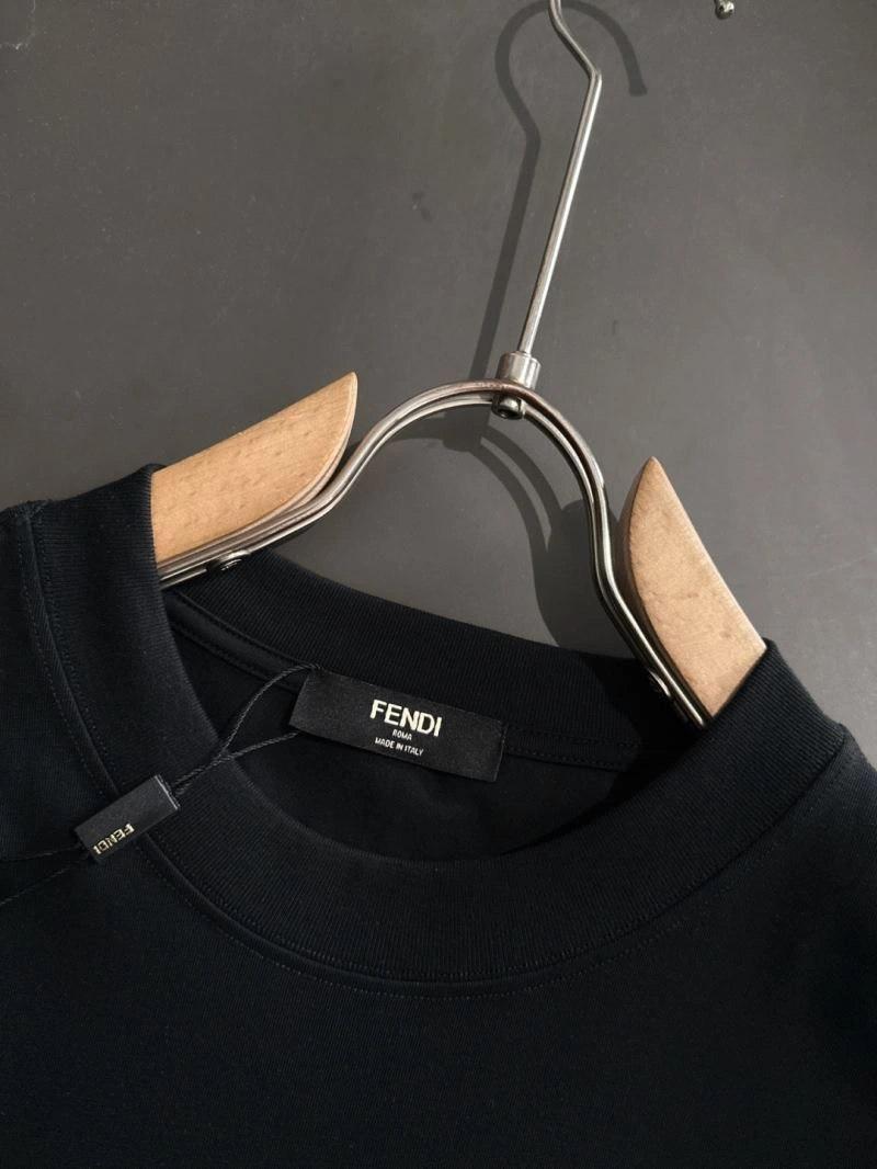 Fendi T-Shirts SmoothTexture 121447